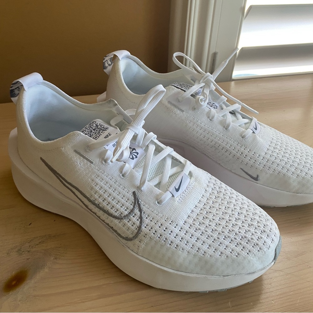 Nike Interact Run Women’s Road Running Shoes